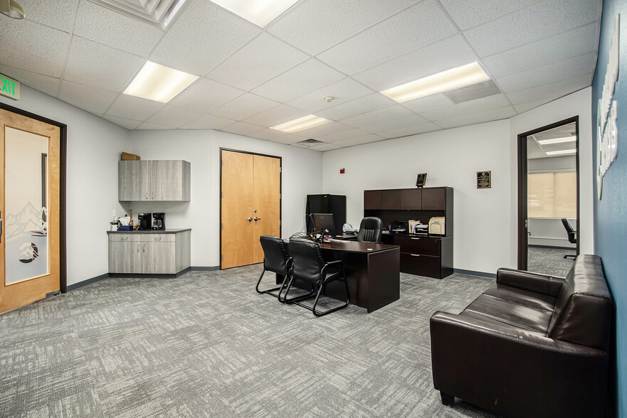 More Photos Of 10390 W Bradford Rd, Littleton Office Residential For Sale