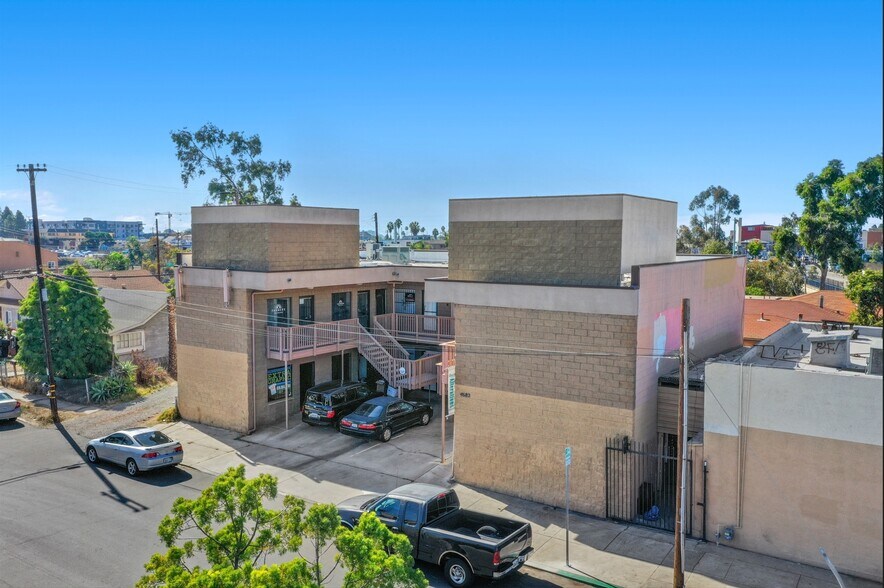 More Photos Of 4682 Iowa St, San Diego Office For Sale