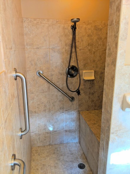 More Photos Of 104 Round Knob Rd, Lexington Office For Sale