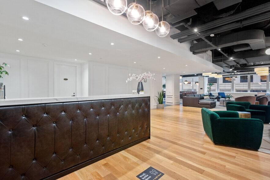 More Photos Of 300 Park Ave, New York Coworking Space