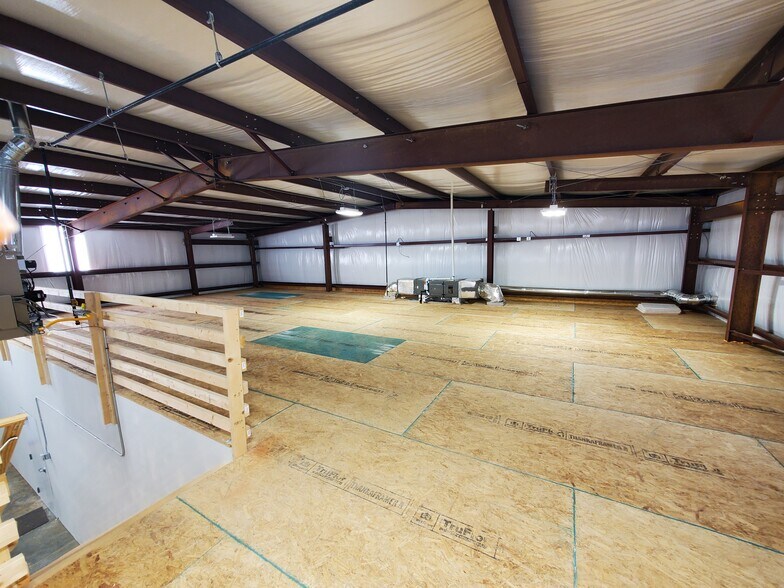 More Photos Of 485 Ethan Dr, Fayetteville Distribution For Lease