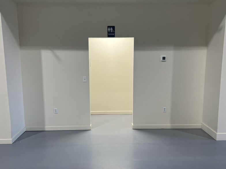 More Photos Of 1972 W 2550 S, Ogden Manufacturing For Lease