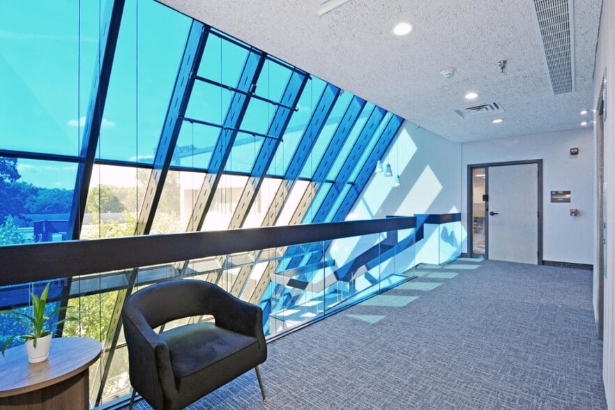 More Photos Of 2277 W Highway 36, Roseville Medical For Lease