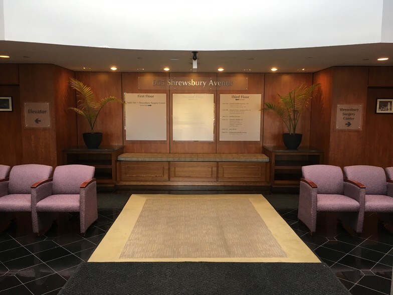 More Photos Of 655 Shrewsbury Ave, Shrewsbury Medical For Lease