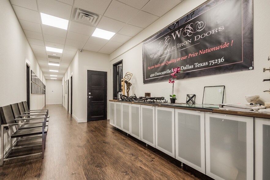 More Photos Of 4510 Duncanville Rd, Dallas Distribution For Sale