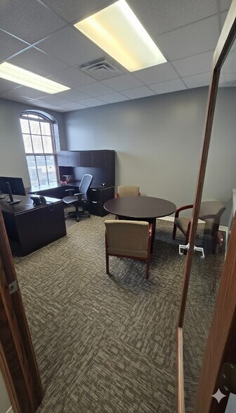 More Photos Of 4106 S 87th St, Omaha Light Manufacturing For Sale