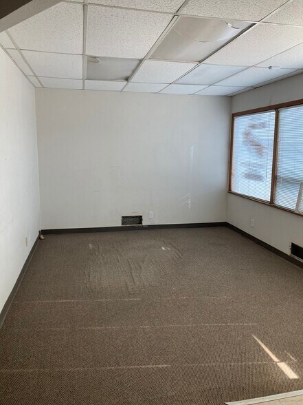 More Photos Of 2620 Yonkers St, Plainview Medical For Sale