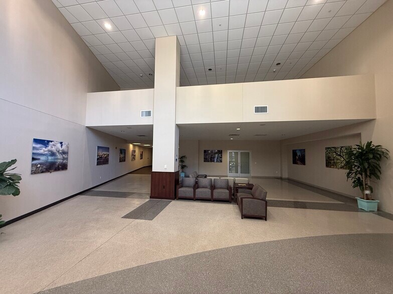 More Photos Of 6420 W Newberry Rd, Gainesville Medical For Lease