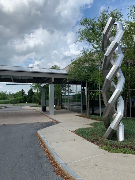 More Photos Of 6711 Towpath Rd, East Syracuse Medical For Lease