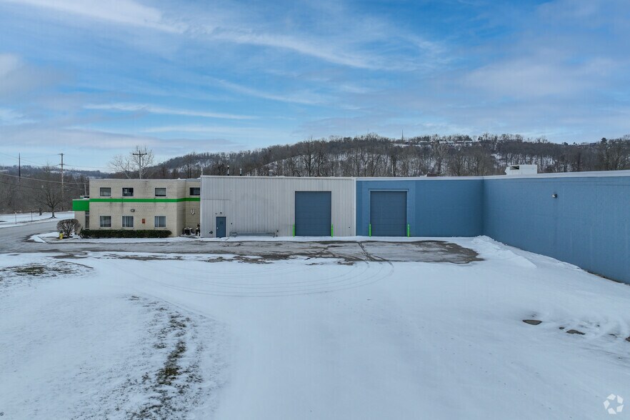 More Photos Of 1967 Eastern Ave, Verona Distribution For Lease