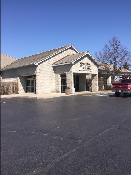 More Photos Of 1906 Holian Dr, Spring Grove Storefront Retail Office For Lease