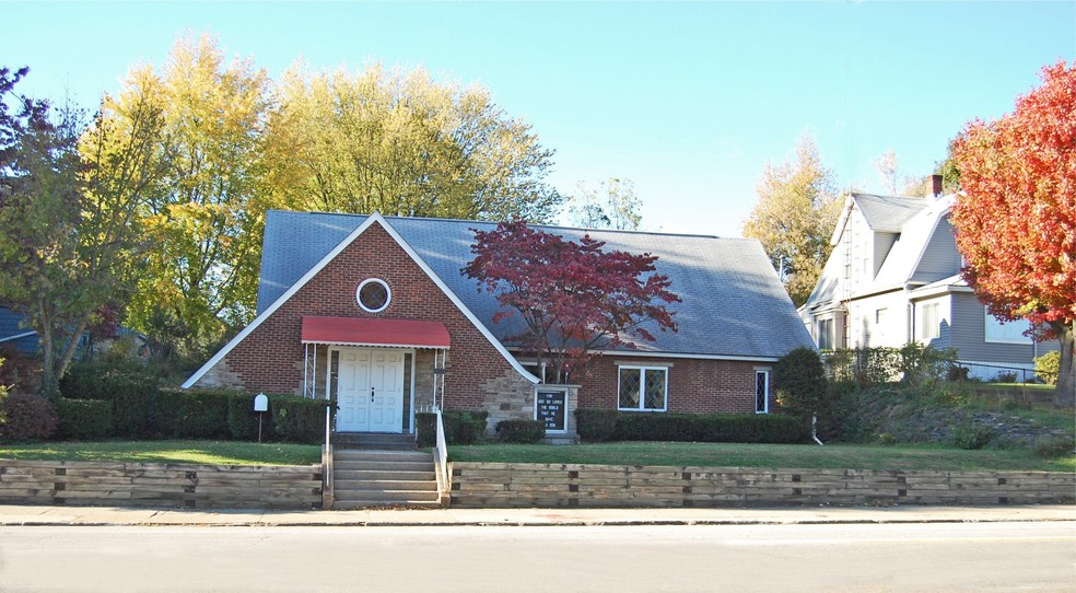 Primary Photo Of 432 Wooster Rd N, Barberton Religious Facility For Sale