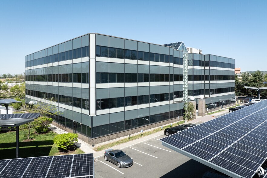 More Photos Of 80 Cottontail Ln, Somerset Office For Lease