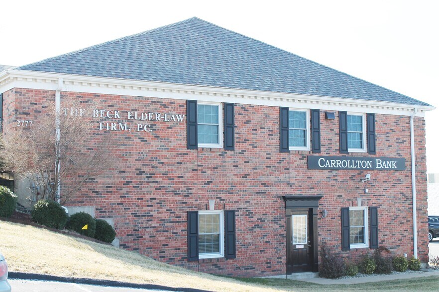 More Photos Of 2777 W Clay St, Saint Charles Office For Lease