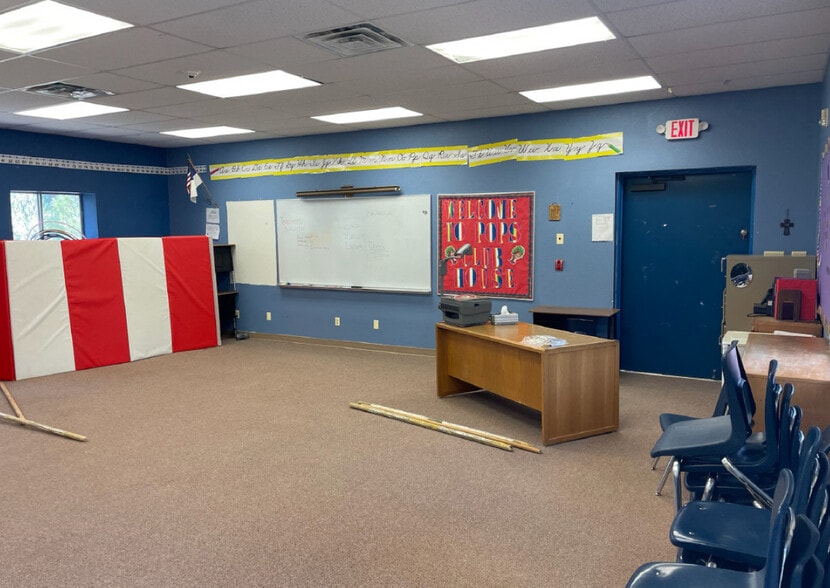 More Photos Of 12121 NM-14, Cedar Crest Schools For Lease