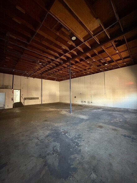 More Photos Of 300 E 2nd Ave, La Habra Service For Sale