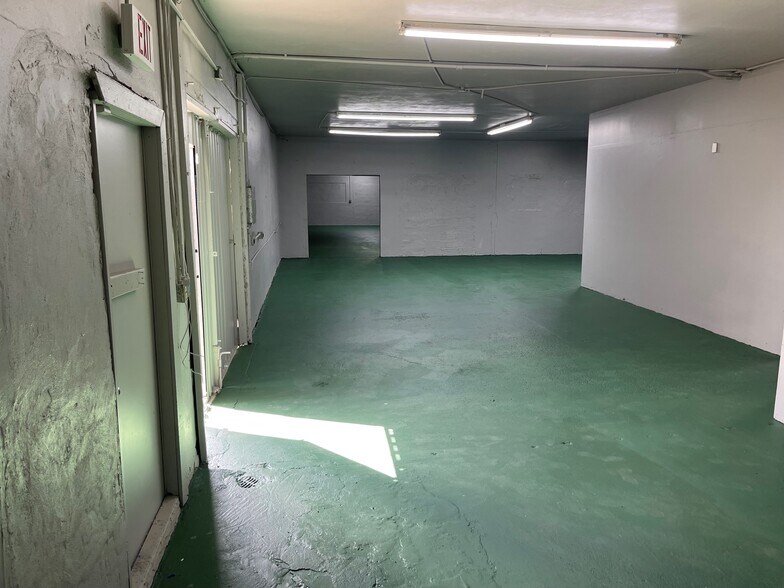 More Photos Of 5401 SW 25th Ct, West Park Warehouse For Sale