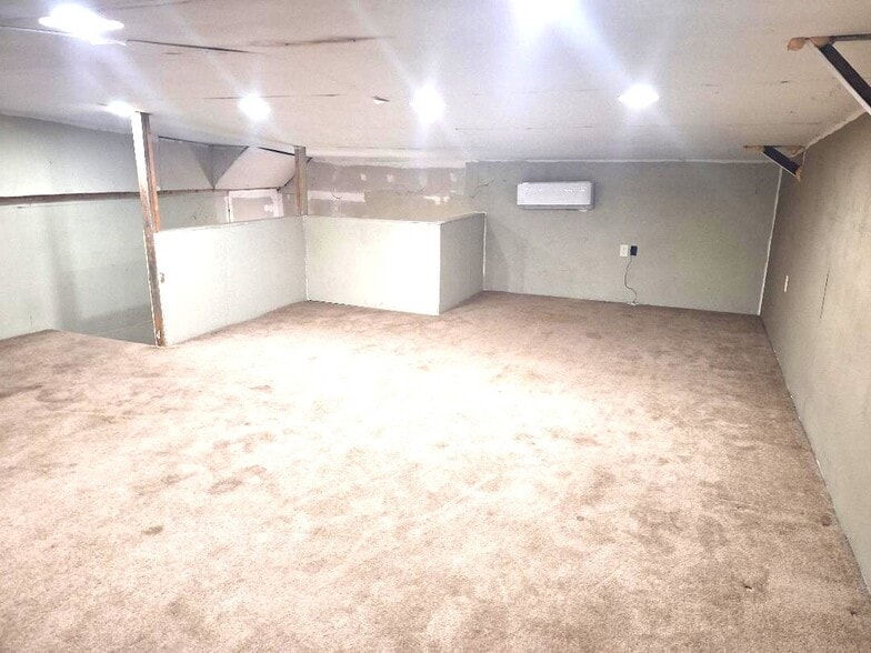 More Photos Of 1024 FL-19 N, Palatka Service For Lease