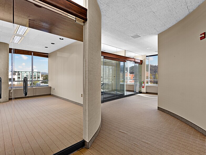 More Photos Of 1 N Pack Sq, Asheville Office For Lease