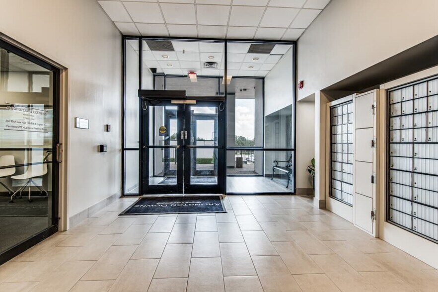 More Photos Of 2225 E Randol Mill Rd, Arlington Office For Lease