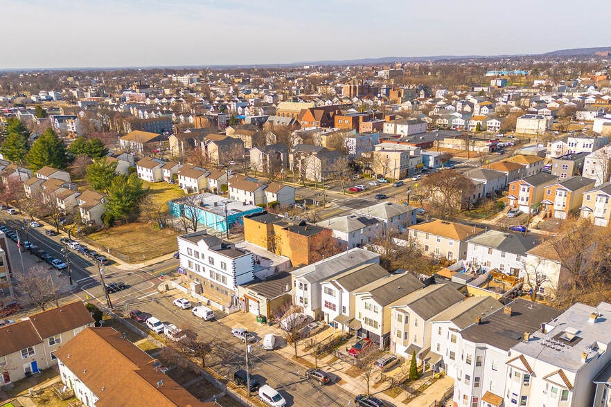 More Photos Of 309 Fairmount Ave, Newark Warehouse For Sale