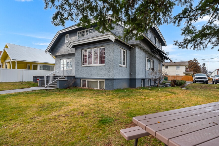 More Photos Of 600 Douglas St, Wenatchee Apartments For Sale