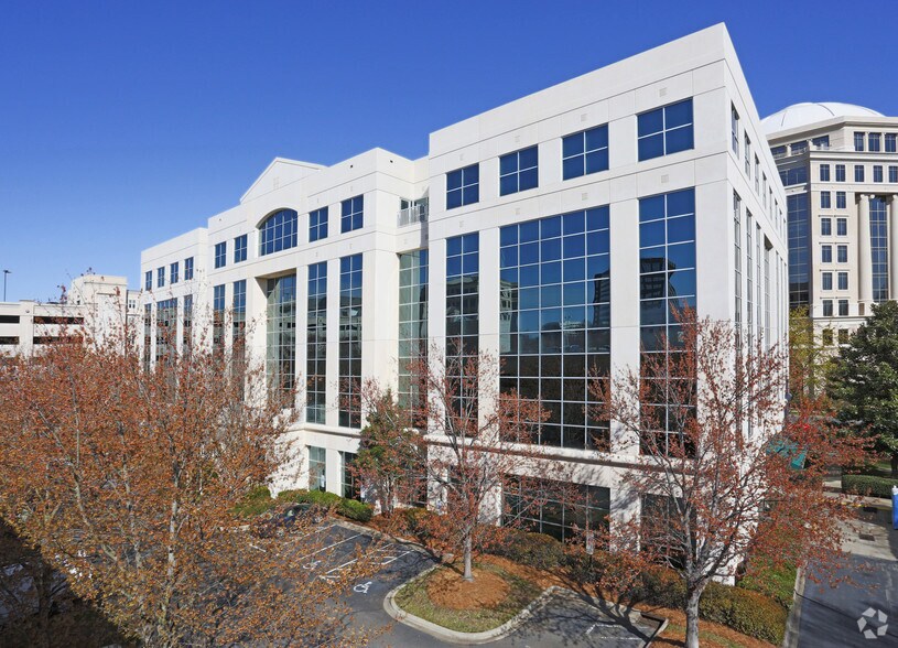 More Photos Of 5605 Carnegie Blvd, Charlotte Office For Lease