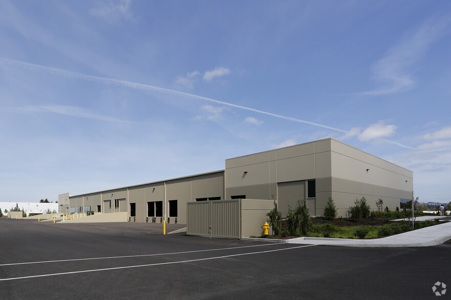 More Photos Of 20800 SW 115th Ave, Tualatin Warehouse For Lease