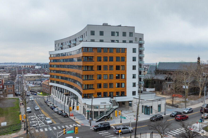 Primary Photo Of 136 Summit Ave, Jersey City Apartments For Lease