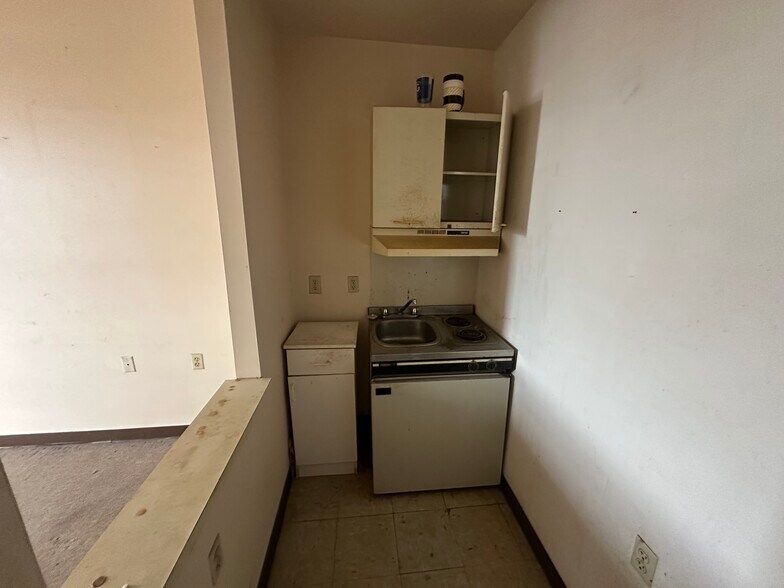 More Photos Of 215 Lelia St, Pittsburgh Apartments For Sale