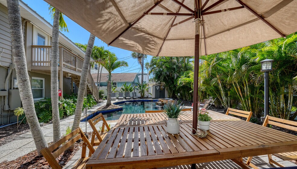 More Photos Of 5610 AVENIDA DEL MARE, Sarasota Specialty For Sale