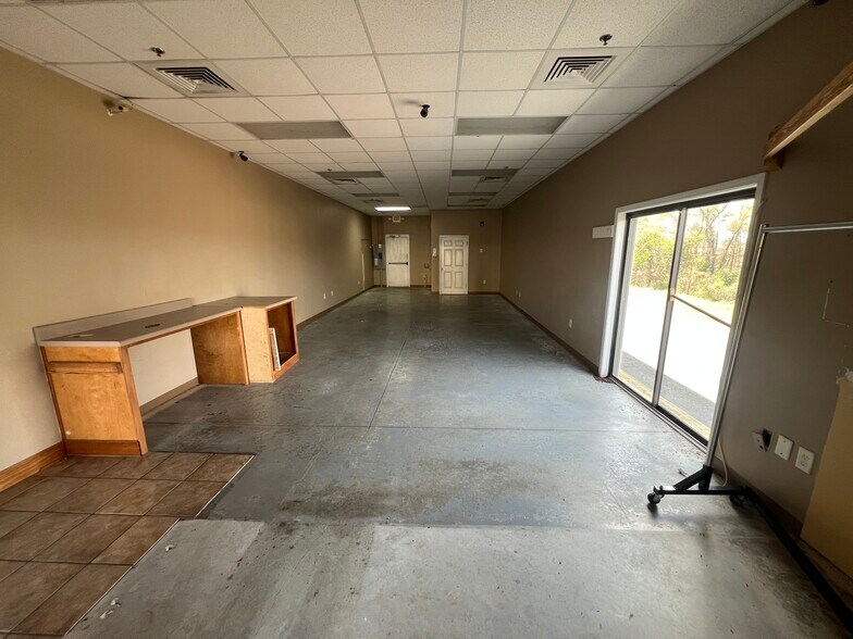 More Photos Of 2130-2146 Cobbs Ford Rd, Prattville Freestanding For Lease