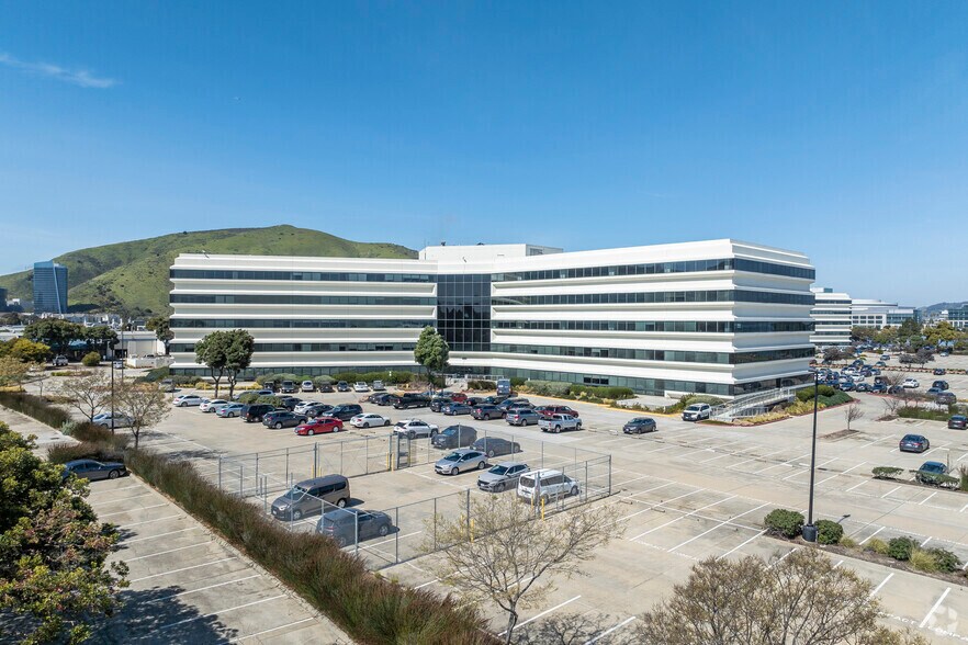 More Photos Of 400 Oyster Point Blvd, South San Francisco Office For Lease