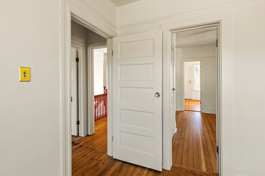 More Photos Of 4219 Figueroa Street, Los Angeles General Retail For Sale