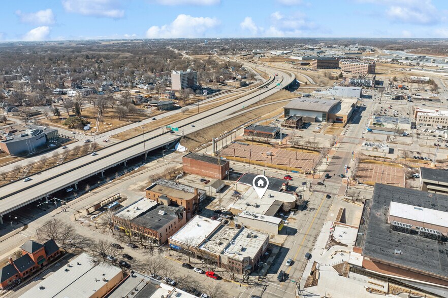 More Photos Of 512 Jefferson Street, Waterloo Office Residential For Sale