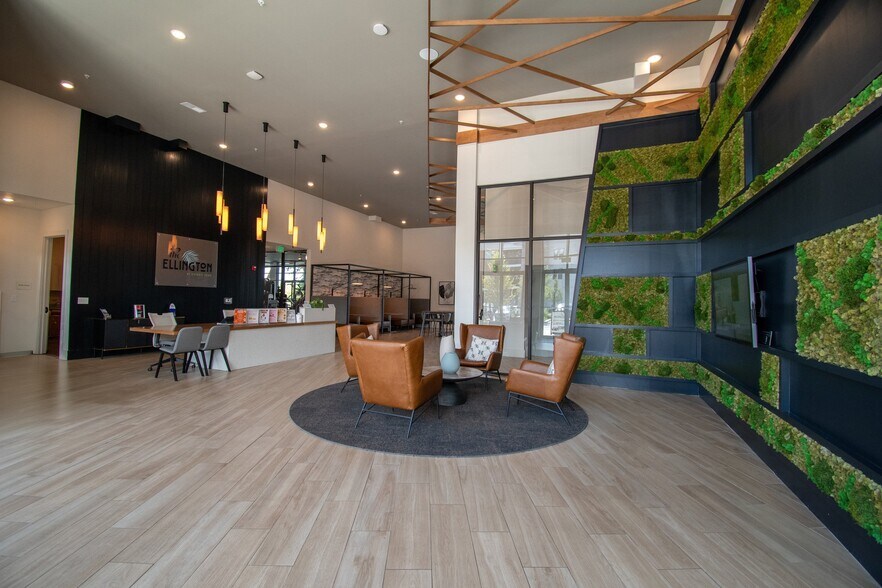 More Photos Of 234 E Mitchell Hammock Rd, Oviedo Apartments For Lease