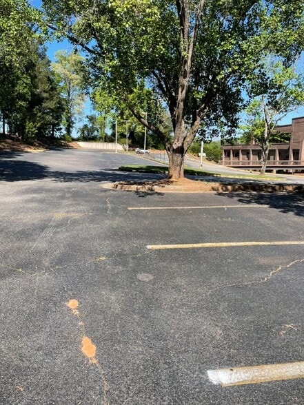 More Photos Of 3500 Riverside Dr, Macon-Bibb Religious Facility For Sale