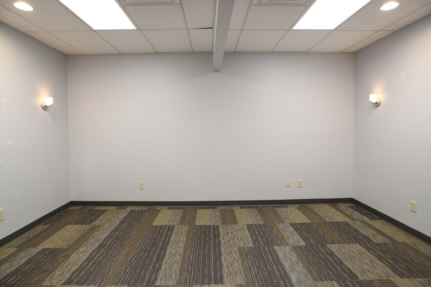 More Photos Of 2902 Foltz Dr, Edgewood Medical For Sale