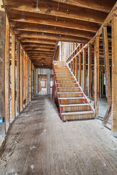 More Photos Of 1300 Porter St, Dearborn Apartments For Sale