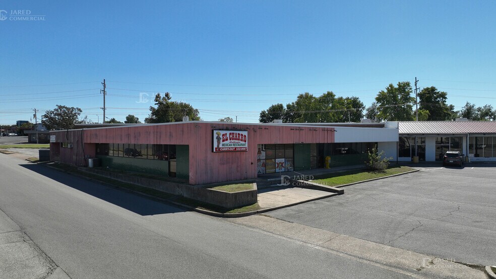 More Photos Of 689-699 S Monroe St, Lebanon General Retail For Sale