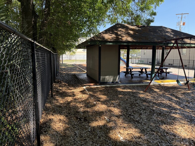 More Photos Of 1511 S US Highway 301, Tampa Office For Sale