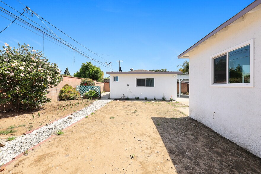 More Photos Of 1227 E Grovecenter St, West Covina Specialty For Sale