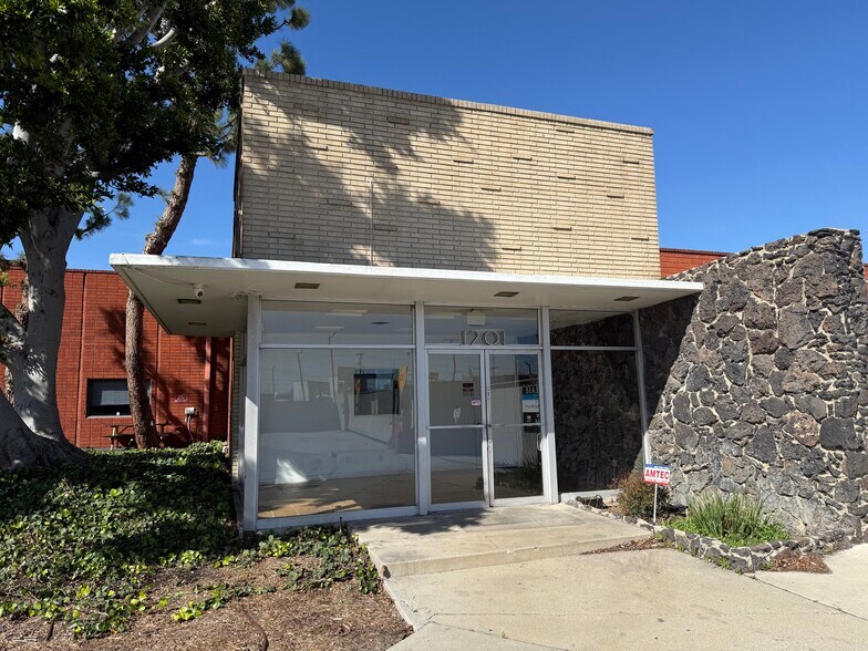 Primary Photo Of 1201 W Jon St, Torrance Service For Lease