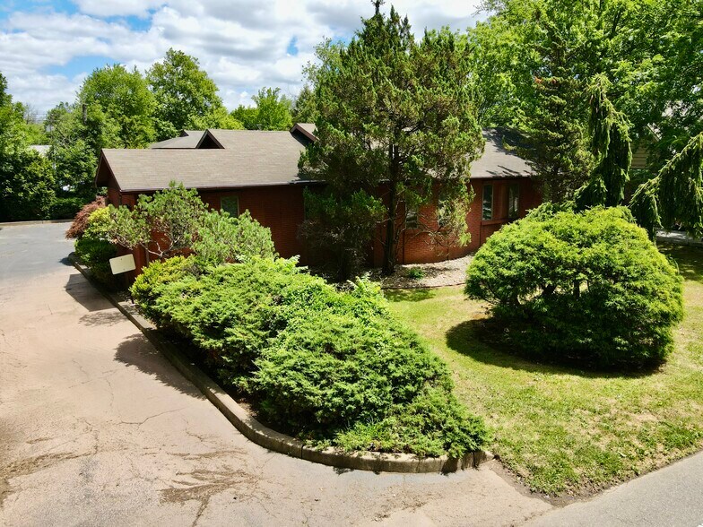 More Photos Of 97 Greenbrook Rd, Green Brook Healthcare For Sale