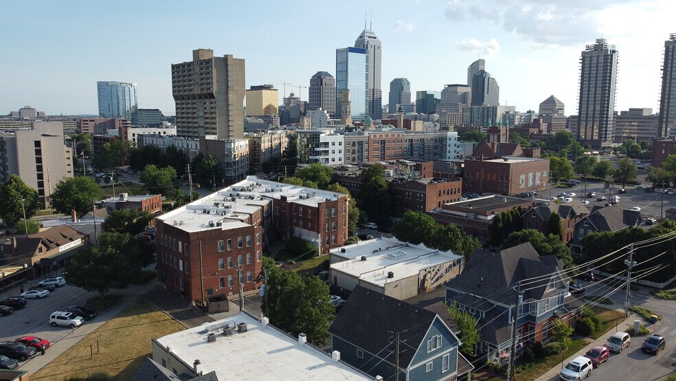 More Photos Of 517-521 E Walnut St, Indianapolis Storefront Retail Office For Sale