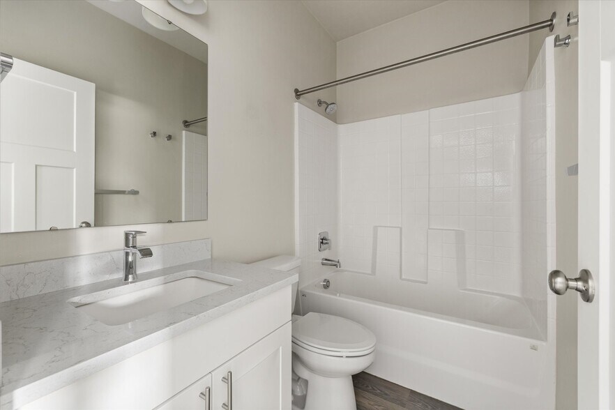 More Photos Of 10610 McMillan Rd, Boise Apartments For Sale