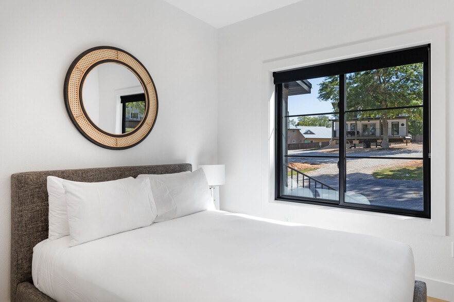 More Photos Of 26995 Reel Ln, Shell Knob Hotel For Sale