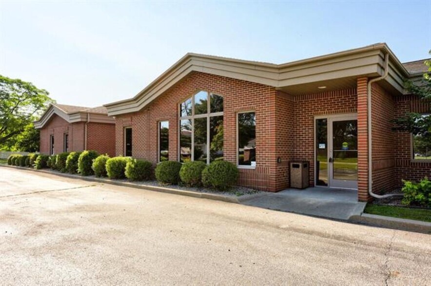 Primary Photo Of 2010 15th St, Bay City Healthcare For Sale