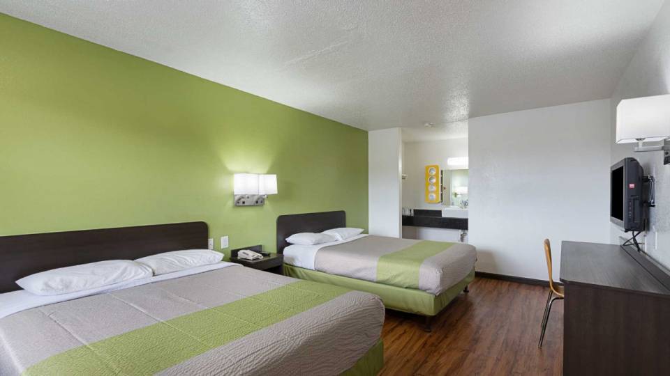More Photos Of 7707 Lee Hwy, Chattanooga Hotel For Sale
