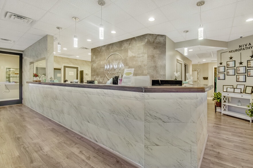 More Photos Of 4540 Southside Blvd, Jacksonville Medical For Sale